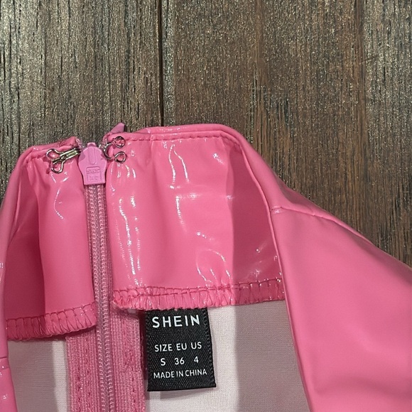 Small / Size 4 Barbie Pink Mini Pencil Skirt for Night Out - Picture 3 of 9